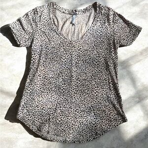 Z Supply Leopard Print Women's Top pink Brown V Neck